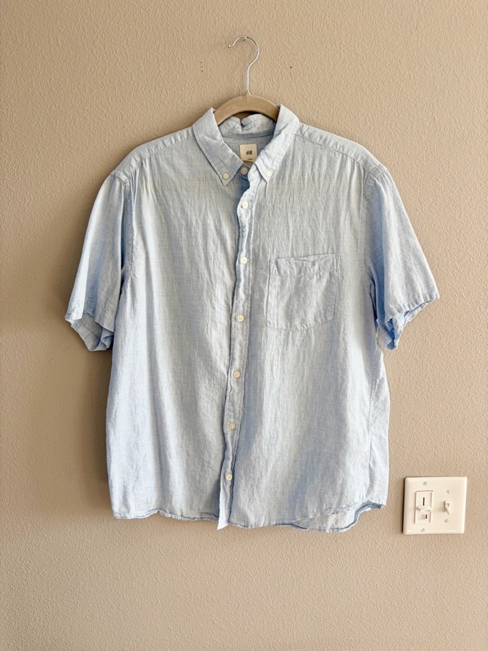 Men’s H&M Large Light Blue Short-Sleeve Button-Down